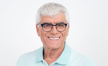 ד"ר נפתלי ברזניאק - מומחה לאורתודונטיה, אורתו בריבוע